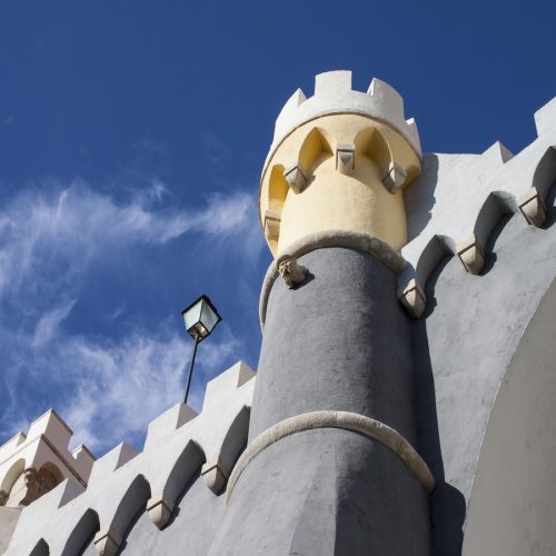 Erik Wong, Castle